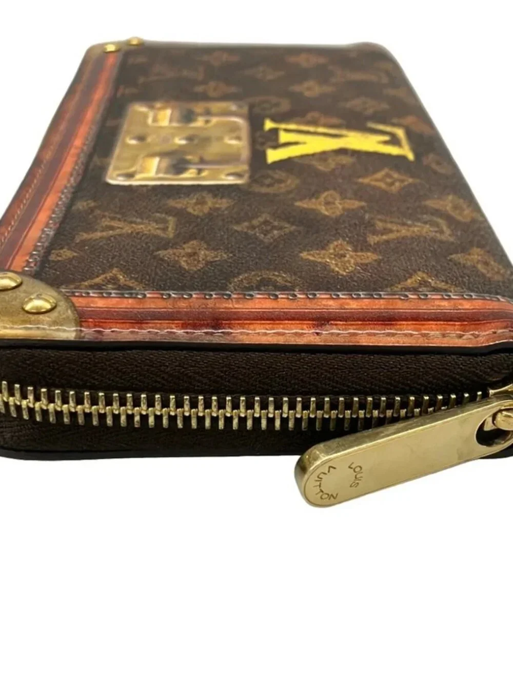 LOUIS VUITTON Zippy Wallet Monogram Transformed Canvas